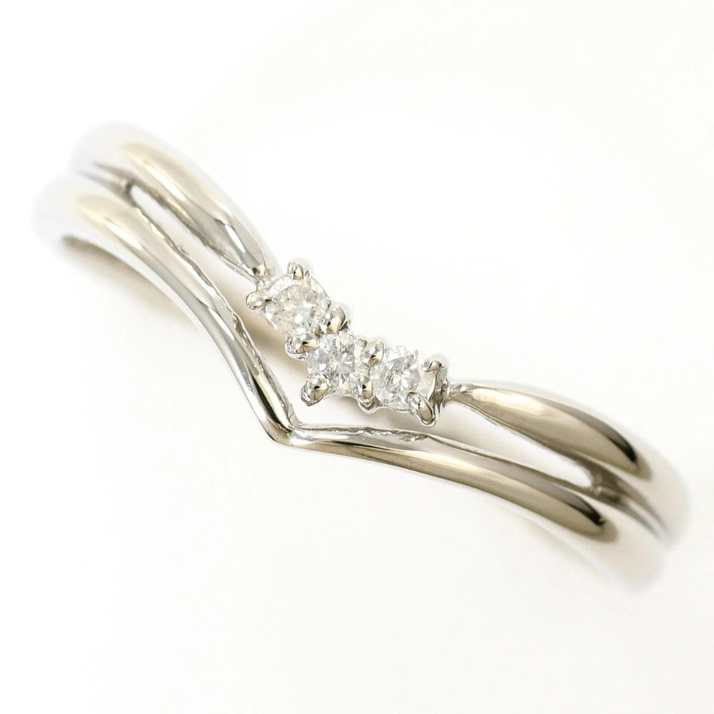 VINTAGE Silver Diamond Ring